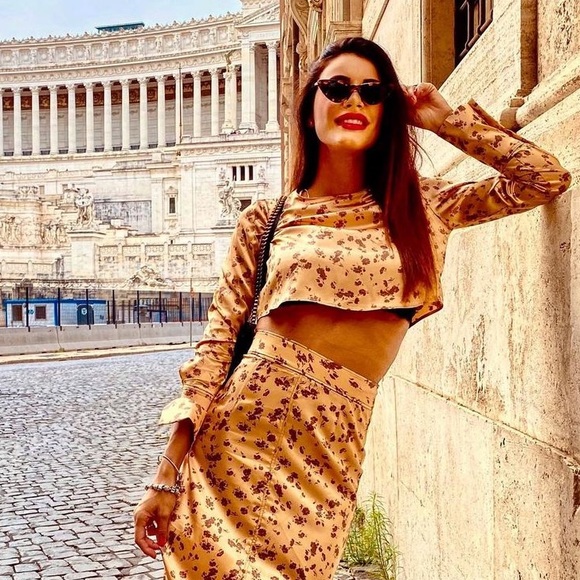 โ๏ธ๐HP๐โ๏ธ ๐ก๐ช๐ง ๐ญ๐ฎ๐ฟ๐ฎ โข Print Top - Picture 3 of 13